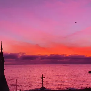 Le Phare De La Croix Pleine Vue Centre Appartement Concarneau
